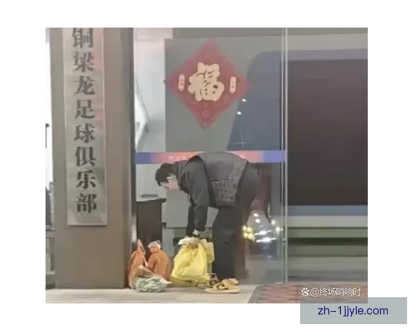 升班马票价惹众怒黄健翔怒开炮 升班马票价惹众怒黄健翔怒开炮